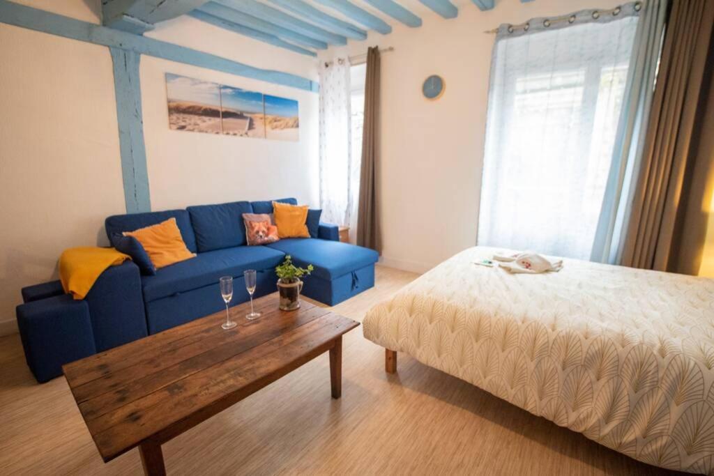 Blue Appartment With A Fireplace ดิเอป ภายนอก รูปภาพ