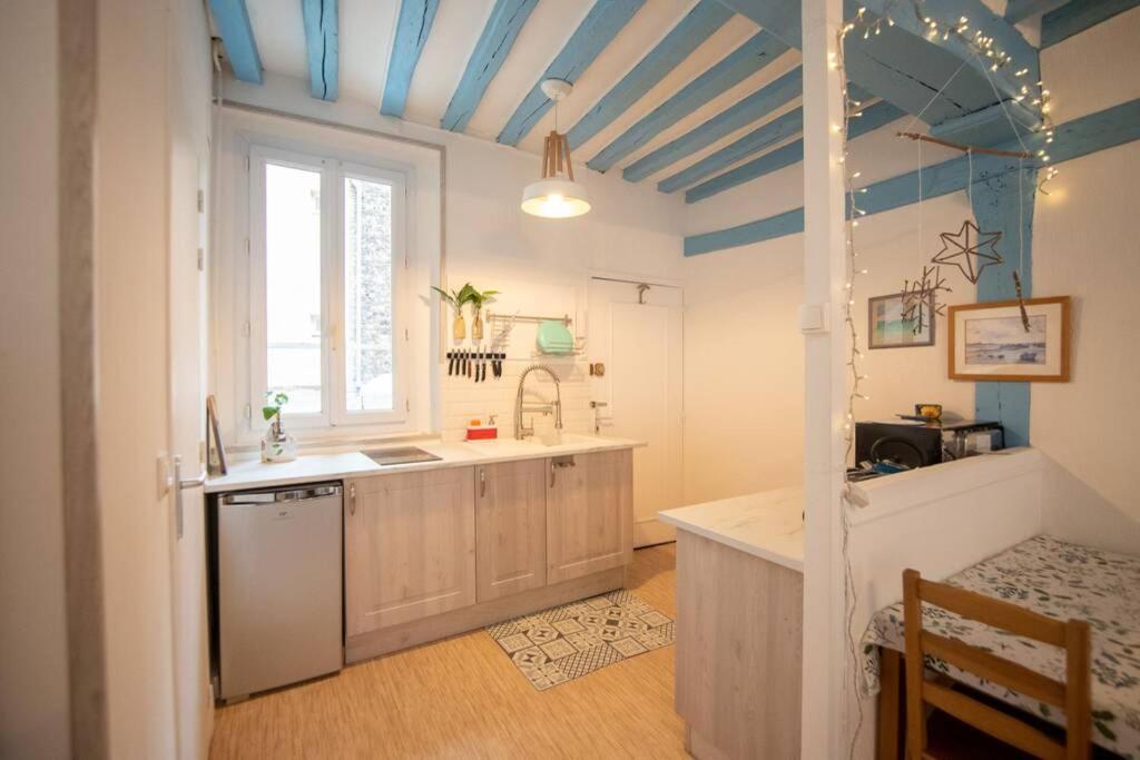 Blue Appartment With A Fireplace ดิเอป ภายนอก รูปภาพ